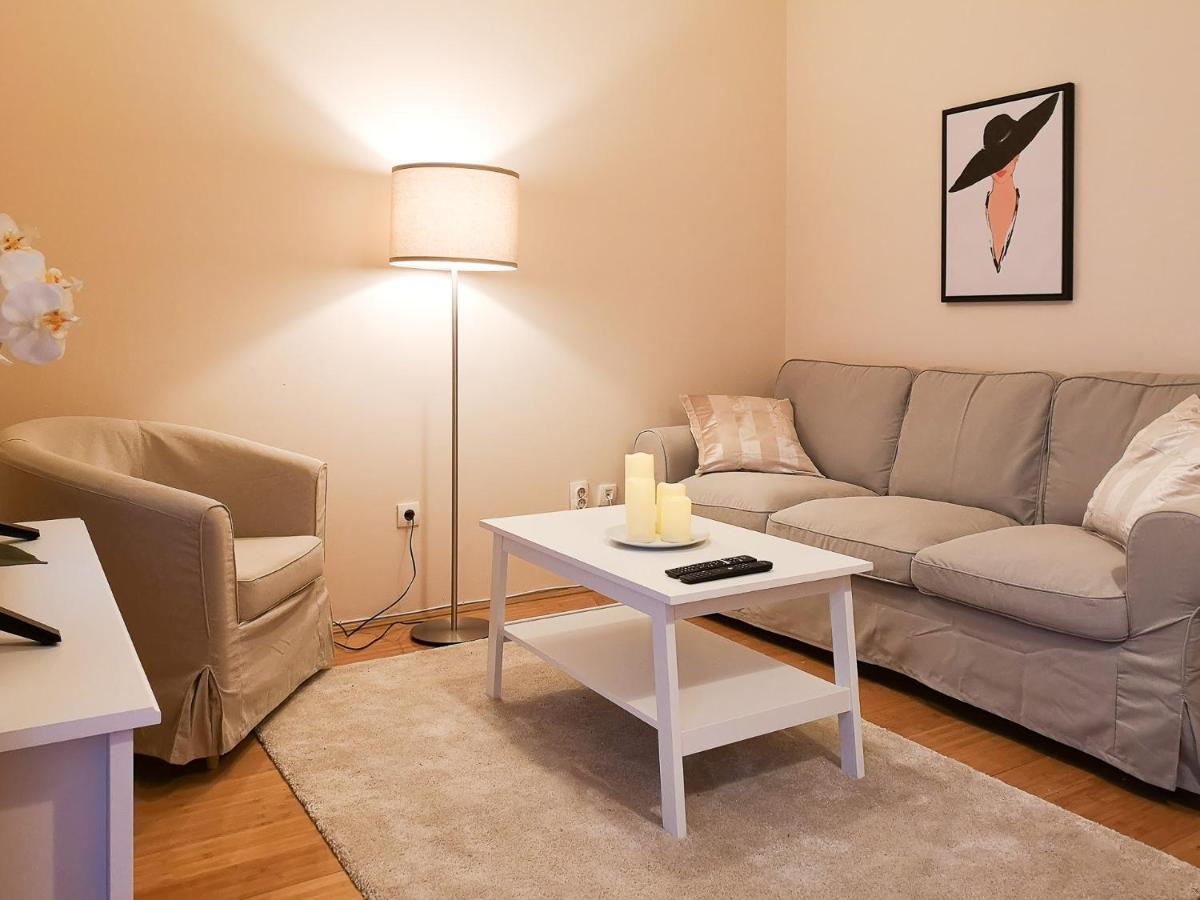 Filinhome Papa Suite 3 Novi Sad Eksteriør bilde