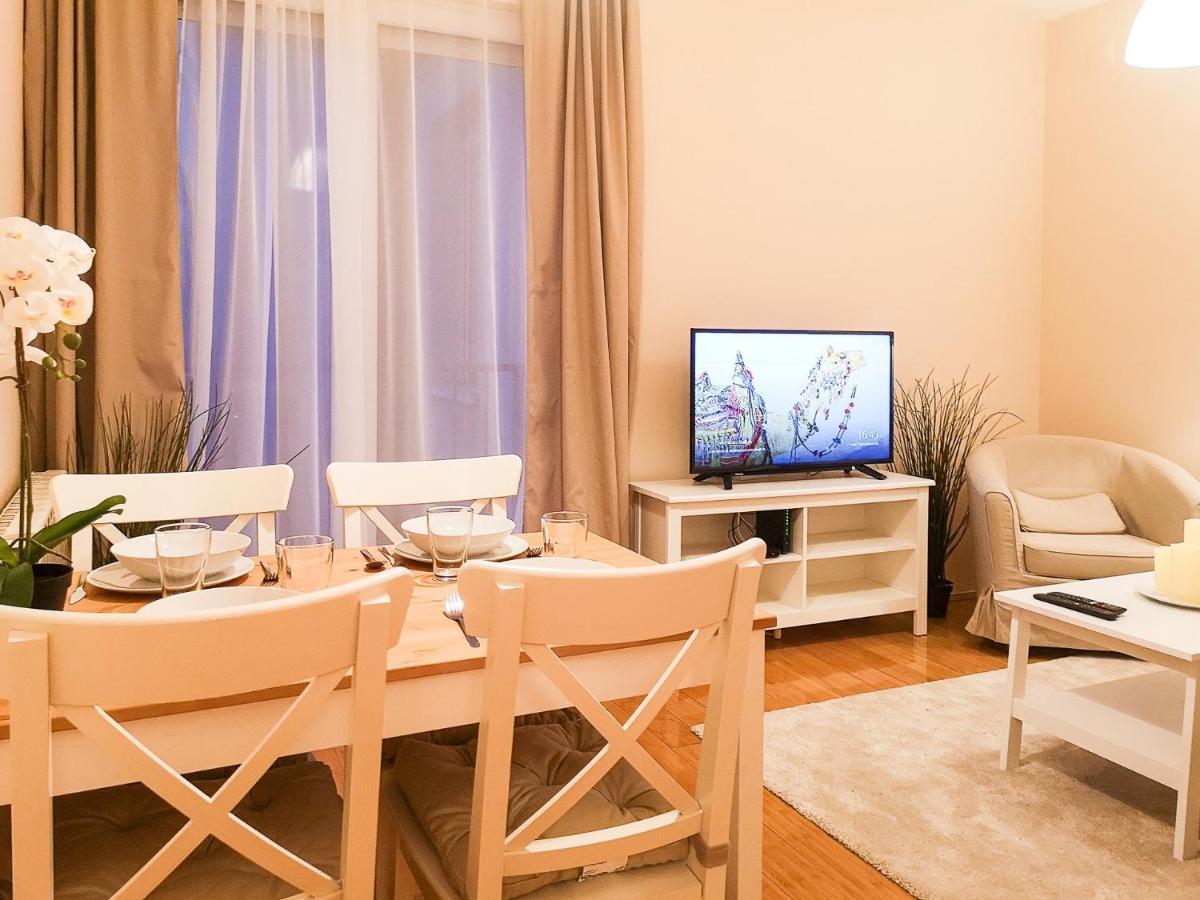Filinhome Papa Suite 3 Novi Sad Eksteriør bilde
