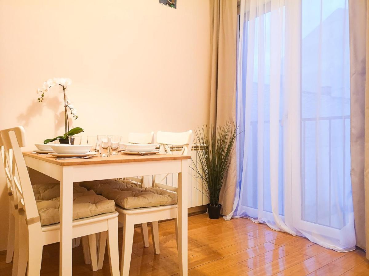 Filinhome Papa Suite 3 Novi Sad Eksteriør bilde
